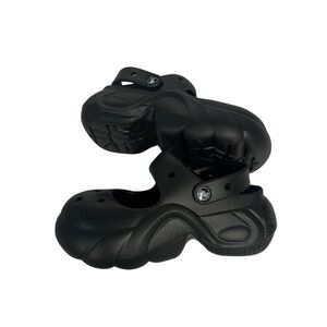 Funky croc like platforms